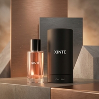 Flacon de parfum en verre cristallin avec coffret cadeau noir mat, contenant transparent brillant pour emballage de parfum de luxe