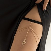 Chaîne de cuisse de serpent élastique pour les femmes, bijoux de jambe de corps de perle de double couche avec pendentif de gland pour le festival de club de partie en vente en gros