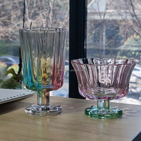 Tazas de postre de vidrio de tulipán esmerilado sin plomo, cuenco para servir sundae pequeño y bonito con pies, vasos de cóctel para fiesta de helado de fruta
