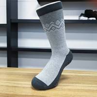 Chaussettes de yoga et de Pilates Premium Grip Crew, respirantes, en maille, avec revers tricoté pour l'automne, logo personnalisé, OEM ODM