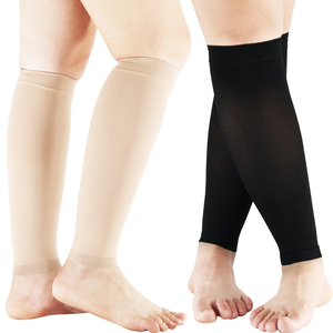 Hoge Kwaliteit Gebreide Ademende Kuit Compressiemouw Voor Voetbalsporten 15-20mmhg Hardloopcyclus Herstel Scheenbeenspalken - Product Image 1