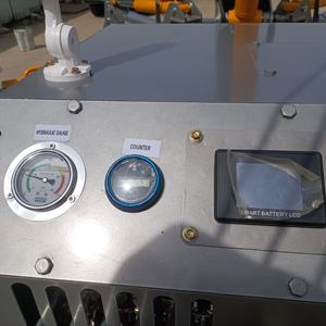 2024 Grúa de araña de 360 grados nueva Grúa de araña sobre orugas montada en camión de 3 toneladas y 15m para uso en construcción - Product Image 4