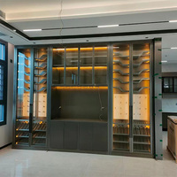 Armoire à vin moderne de luxe en acier inoxydable avec portes vitrées éclairées par LED, présentoir à vin en métal sur mesure pour bar à domicile, hôtel
