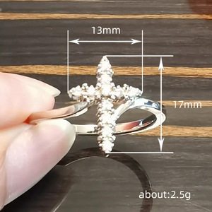 Anello Geometrico con Zirconi per Donne, Gioiello Creativo per Fidanzamento e Matrimonio - Product Image 5