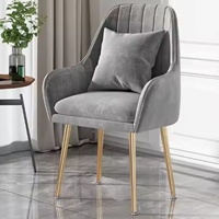 Chaise de restaurant en gros, mobilier de salle à manger moderne, chaise de salle à manger nordique en métal, chaise de salle à manger en velours avec pieds en métal