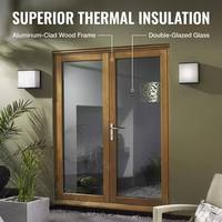 Porte à battant classique en bois, style traditionnel, renforcée, avec verre dépoli, isolée thermiquement, durable