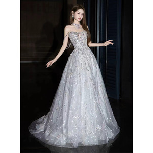 Vestido de Noche <span class=keywords><strong>Elegante</strong></span> S4602L con Lentejuelas Plateadas y Pedrería, Estilo Hombros Descubiertos, con un Toque Fresco y <span class=keywords><strong>Elegante</strong></span> de Cuento de Hadas - Product Image 1