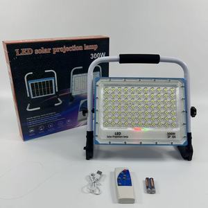 ไฟสปอร์ตไลท์ LED พกพาสำหรับภายนอกอาคาร ชาร์จผ่าน USB ได้ มาตรฐาน IP66 วัสดุ ABS มุมลำแสง 120 องศา ใช้พลังงานแสงอาทิตย์สำหรับกรณีฉุกเฉิน ได้รับการรับรองมาตรฐาน CE และ RoHS - Product Image 6