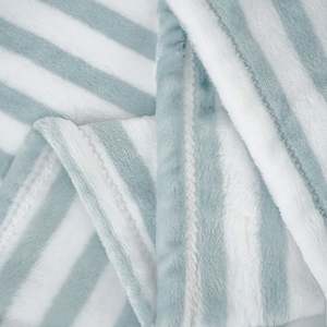 Tricoté Moderne 100% Polyester Polaire Jeter Couverture Super Doux Rayé Léger Fuzzy Confortable pour Toutes Les Saisons Bleu Clair - Product Image 4