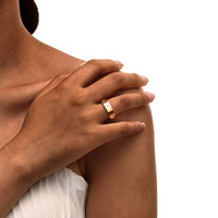 Bague en acier inoxydable avec zircone en forme de cœur, couleur or, style simple, pour femme, à porter au quotidien, cadeau, prix d'usine