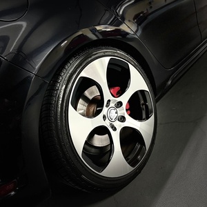 Modelo Clásico para 6 Ruedas Forjadas Redondas Pequeñas para Golf R, Tamaños 17, 18, 19, 20, <span class=keywords><strong>21</strong></span>, 22, 23, 24 Pulgadas, Colores Personalizables 5x112 5x108 - Product Image 3