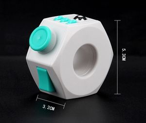 En gros, Mini jouet fidget anti-stress en forme de cube avec anneau, en plastique ABS, multi-usage pour l'extérieur, pour la relaxation et la décompression, Nouveaux cadeaux originaux et amusants - Product Image 6