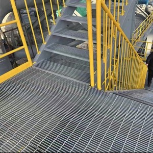 <span class=keywords><strong>Escalier</strong></span> résidentiel d'extérieur en acier antidérapant <span class=keywords><strong>Escalier</strong></span> extérieur en colimaçon Design Garde-corps préfabriqués Marchepied élégant en acier - Product Image 3