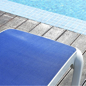 Venta al por mayor Camas de día de plástico al aire libre Poolside Sun Chaise Longue con reposabrazos - Product Image 5