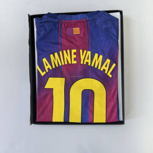 Maillot de football rétro LAMINE YAMAL 10, classique vintage, 100% polyester, respirant, léger, manches courtes, pour collection de fans - Product Image 1