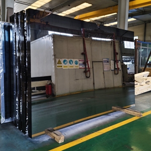 Verre à double vitrage à faible émissivité (Low-E) de 4 mm, 6 mm, 8 mm pour fenêtres et portes - Vente en gros - Product Image 1