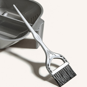 Ensemble de bols pour teinture capillaire avec pinceau, bol mélangeur en plastique pour coloration et traitement des cheveux, couleur grise, usage domestique - Product Image 3