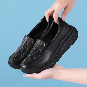 Nuove <span class=keywords><strong>Scarpe</strong></span> Basse da <span class=keywords><strong>Donna</strong></span> Traspiranti Design Semplice Suole Morbide e Spesse per Nero Bianco Zeppa Casual Versatile - Product Image 2