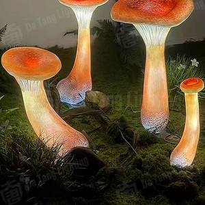 โคมไฟตกแต่งรูปทรงทรัมเป็ตทำจากเรซิ่น พร้อมลวดลายเพ้นท์มือและแสงสีส้มอบอุ่น สำหรับตกแต่งสวนสาธารณะและสวนในบ้าน - Product Image 4