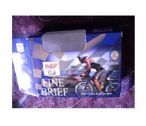 Boîtes d'emballage en carton ondulé pour les magasins de vêtements, les produits vestimentaires et l'utilisation de l'emballage pour une distribution organisée - Product Image 1