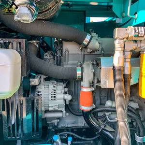 El sistema hidráulico a un precio de oferta especial es una excelente excavadora KOBELCO SK75 para espacios reducidos - Product Image 5