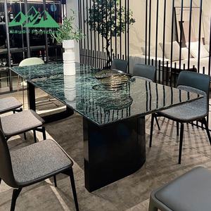 Set da Pranzo di Lusso Wayon con Piano in Pietra Sinterizzata Verde Lucida Effetto Marmo e Base a Piedistallo Nera, Arredamento per Cucina - Product Image 4