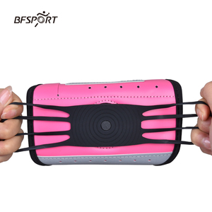 Soporte de teléfono de pulsera giratorio de silicona de cuero PU para hombres y mujeres Moda para correr deportivo Compatible con iPhone 12/13/14/15 Pro - Product Image 6