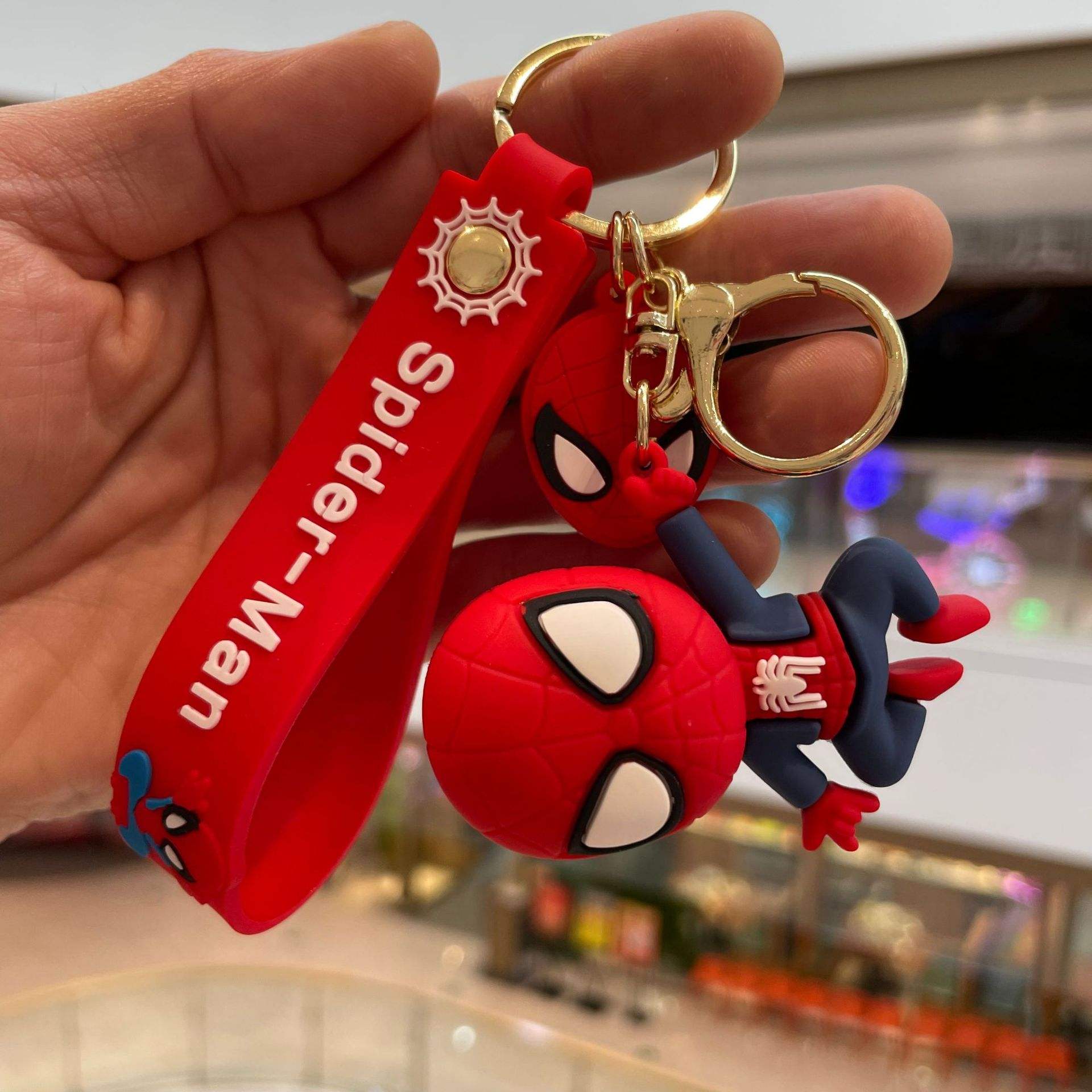 Colle goutte à goutte - Spider-Man suspendu