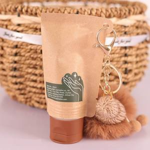 Chất Lượng Cao Tay Kem Biểu Tượng Tùy Chỉnh Dưỡng Ẩm Tự Nhiên Kem Tay Với Vòng Chìa Khóa Mềm Mại Giữ Ẩm Nước Hoa Kem Tay - Product Image 1