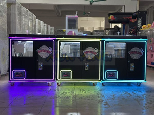 Máquina <span class=keywords><strong>de</strong></span> garras <span class=keywords><strong>de</strong></span> juguete con forma <span class=keywords><strong>de</strong></span> <span class=keywords><strong>cubo</strong></span> mágico, mini máquina <span class=keywords><strong>de</strong></span> grúa <span class=keywords><strong>de</strong></span> cubos, pequeña máquina <span class=keywords><strong>de</strong></span> garras <span class=keywords><strong>de</strong></span> <span class=keywords><strong>Rubik</strong></span> - Product Image 5