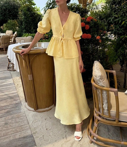 Nouvel ensemble jupe étagée col en V 2026, personnalisable ODM/OEM, avec haut court à volants et jupe longue respirante, ensemble élégant <span class=keywords><strong>2</strong></span> pièces pour femme - Product Image 1