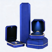 Boîte à bijoux, emballage unique pour bijoux, boîte cadeau, boîte à bague LED, emballage de bijoux en gros pour les petites entreprises