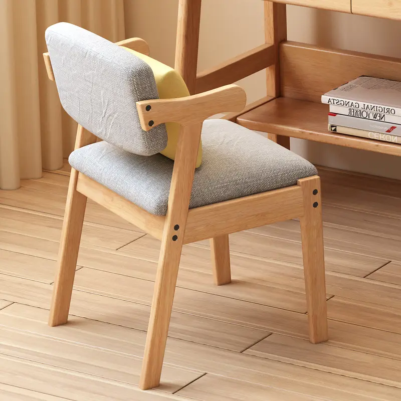 Sillón de sofá de tela con diseños OEM para sala de estar con patas de madera maciza