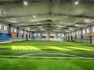 สนามฟุตซอลขนาดสั่งทำพิเศษ 3v3 สำหรับเล่นฟุตบอลในร่ม โครงสร้างเหล็กสำหรับใช้ในฟาร์ม  พร้อมสิ่งอำนวยความสะดวกกีฬา - Product Image 4