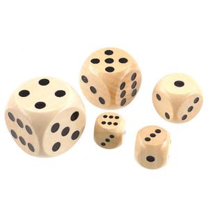 Dés en bois gravés sur mesure de qualité supérieure, ensemble de dés en bois personnalisés pour jeux de société, disponibles au prix d'usine - Product Image 2