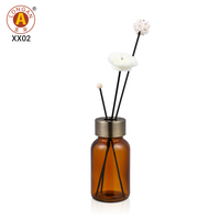 Bouchon à vis en métal couleur personnalisée pour diffuseur d'arômes, service OEM ODM, compatible avec les flacons en verre ambré pour huiles parfumées, pour la décoration parfumée de la maison et des hôtels
