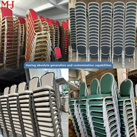 Chaise de banquet empilable en aluminium doré, durable, avec revêtement en velours bleu marine, pour salon, hôpital, hôtel, mariage et événements