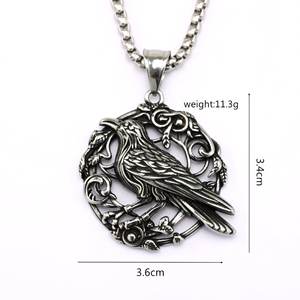 Colgante Retro Europeo Americano de Acero Inoxidable con Diseño de Pájaro, Amuleto para Collar de Uso Diario - Product Image 5