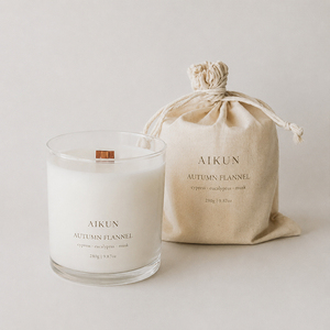 AIKUN – Fournisseur en gros de bougies d'aromathérapie à marque privée, bougies en verre faites à la main en cire de soja naturelle à combustion longue durée pour hôtels, spas et mariages - Product Image 1