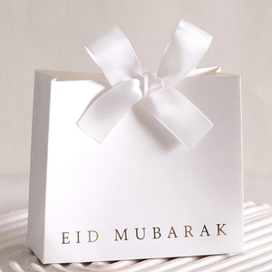 <span class=keywords><strong>B</strong></span>án buôn tùy chỉnh <span class=keywords><strong>b</strong></span>ền quần áo màu đen bao <span class=keywords><strong>b</strong></span>ì túi giấy quần áo mua sắm quà tặng túi giấy với logo riêng của <span class=keywords><strong>b</strong></span>ạn cho đồ trang sức - Product Image 6