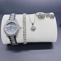 Jam Tangan Wanita Model Hip Hop dengan Tali Baja Roman Literal Berhias Berlian Penuh dan Set Gelang Berlian Penuh