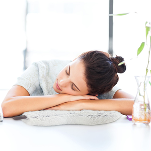 Cuscino Riscaldante Elettrico a Forma di Cuore Pakcare per Calore in Autunno e Inverno, per Casa, Ufficio, Scuola, Hotel - Product Image 2