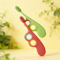 Nouvelle conception d'usine, brosse à dents pour enfants à prise facile, nettoyage dentaire, logo personnalisé, brosse à dents pour enfants à usage domestique