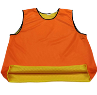 100% Polyester Mesh Jersey Double Face T-shirts Bavoir Réversible Double Face Bavoir Réversible Football Adultes Formation Football Bavoirs