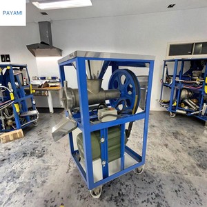 Machine de traitement de la viande haute performance en acier inoxydable, pour viande de qualité supérieure, disponible en tailles 32, 42, 52, avec moteur. - Product Image 2