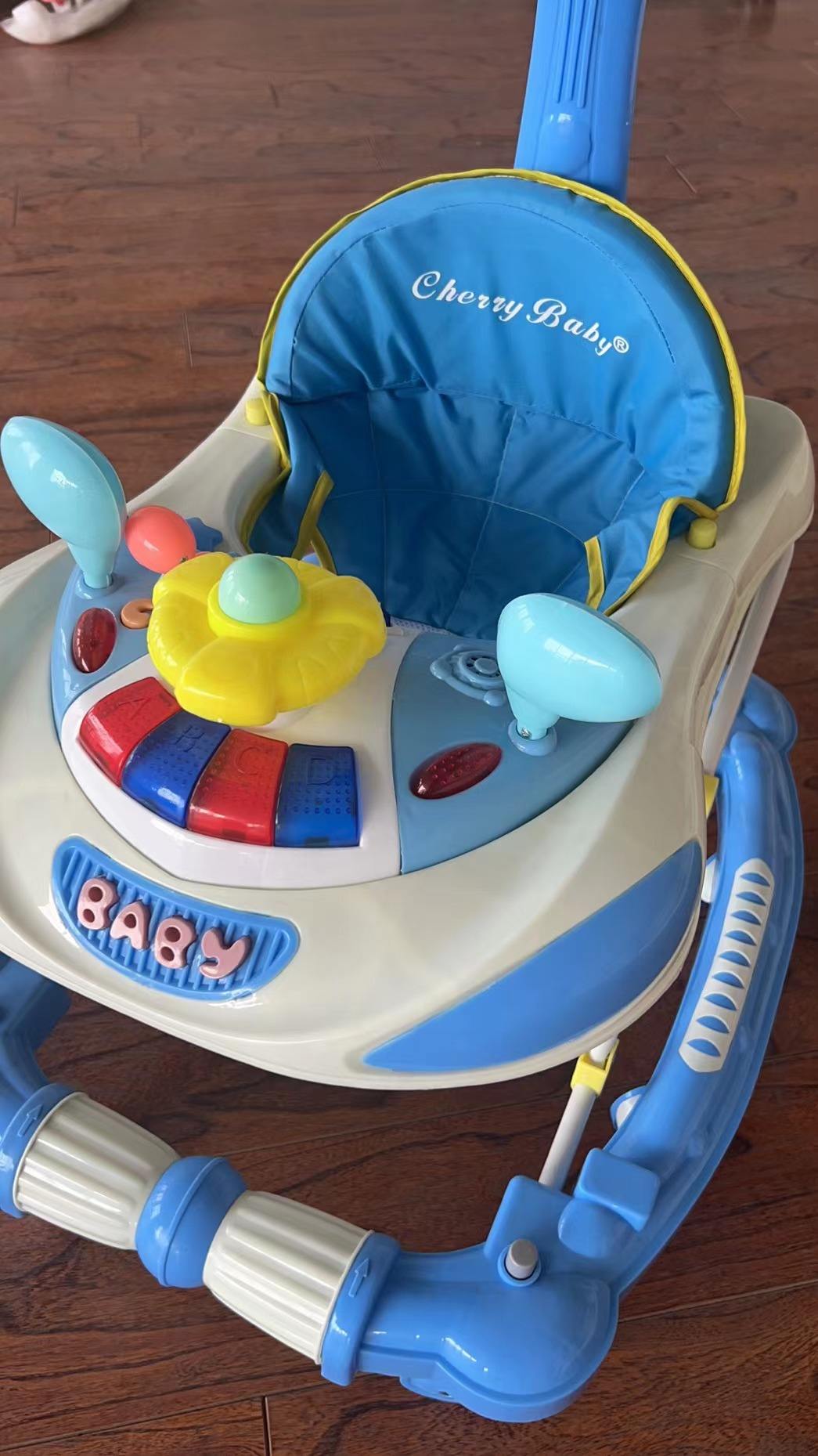 Trotteur pour bébé en 1, appareil musical et clignotant, avec