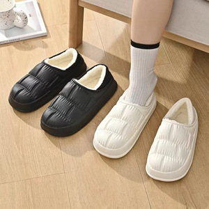 Nouveau prix d'usine Stock fond épais glisser pantoufles femmes chaussures de jardin décontracté marche hauteur augmentant hiver EVA - Product Image 3