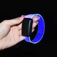 Bracelets LED pour hommes et femmes, bracelets lumineux pour festivals de concerts