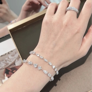 สร้อยข้อมือเพชรเลี้ยงในห้องปฏิบัติการ คุณภาพ VS1/VVS1 สี D ยอดเยี่ยม พร้อมใบรับรอง IGI น้ำหนัก 1/2/3 กะรัต รูปทรงลูกแพร์/เจ้าหญิง/มรกต ลดราคาสุดร้อนแรง - Product Image 3