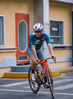 Maillot de vélo avec logo de marque personnalisée OEM marque de distributeur vêtements de cyclisme vente en gros de maillot de vélo de route unisexe de haute qualité